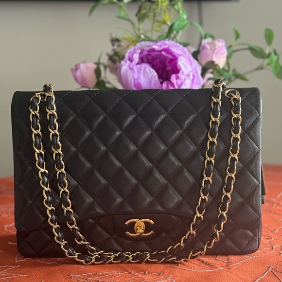 Authantic CHANEL Chanel Classic Maxi Double Flap Bag - Picture 9 of 14